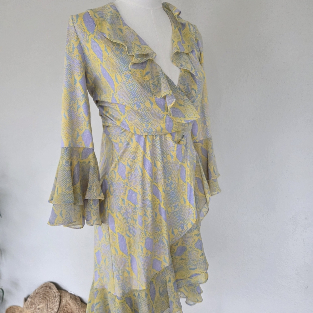NWT Y2k  DVF Silk Ruffle Wrap Dress Pastel Snake Print Office Siren Size S - Picture 5 of 11